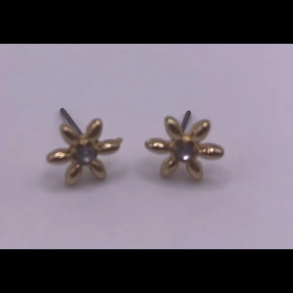 4/$20 Tiny Flower Earrings